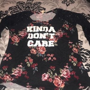 floral top with lace sleeves